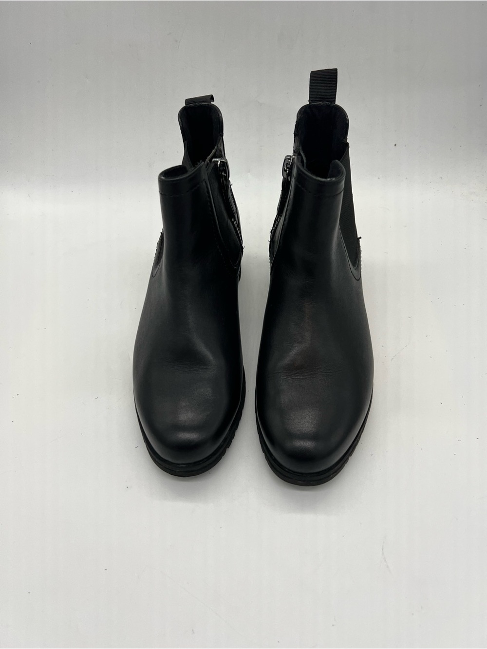 Munro Black Leather Chukka Zip Boots